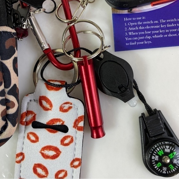 Water Bottle Pocket Key Finder Whistle Flashlight Compass - Picture 7 of 9